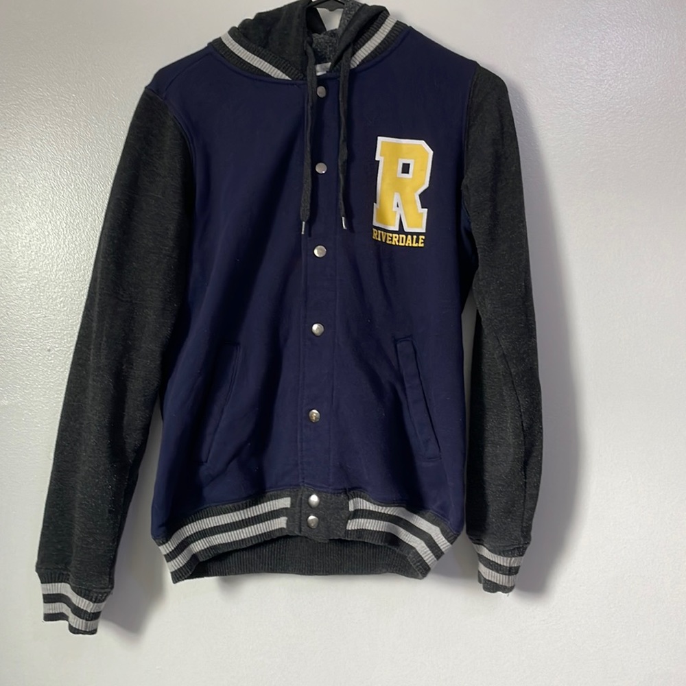 Riverdale sweatshirt button up